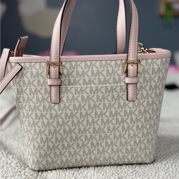 Michael Kors Pale Pink and White Signature Satchel - Picture 3 of 7